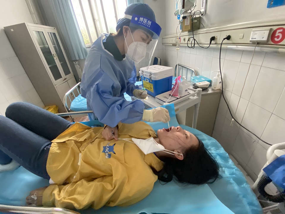 我院举办健康码为绿码带“*”急症患者救治演练