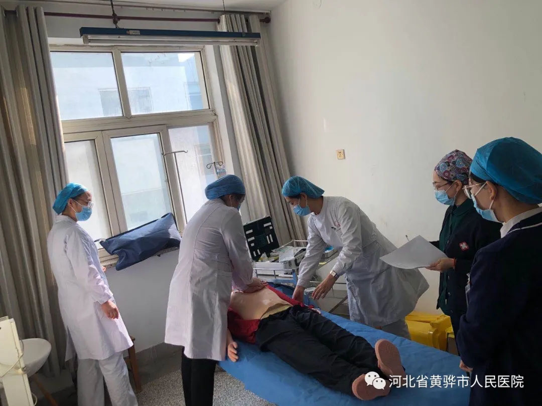 规范精准 快速高效——护理部组织护理人员应急演练